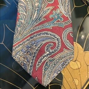 Lord & Taylor Paisley Silk Tie in Mauve and Blue